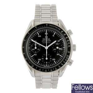 (902008436) A stainless steel automatic chronograph gentleman's Omega Speedmaster bracelet watch.