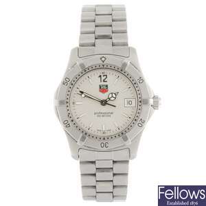 (918004119) A stainless steel quartz mid-size Series 2000 bracelet watch.
