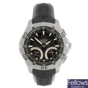 (811006998) A stainless steel quartz gentleman's Tag Heuer Calibre S wrist watch.