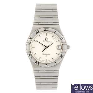 (205158229) A stainless steel quartz gentleman's Omega Constellation bracelet watch.