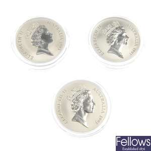 Australia, Elizabeth II, modern commemorative Crownsize silver-proof issues (15).
