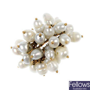  A cultured pearl cluster ring.
