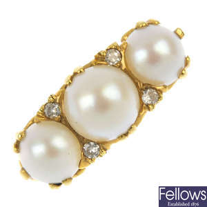 An 18ct gold split pearl and diamond ring. 