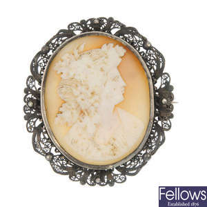 A selection of three early 20th century cameo items.