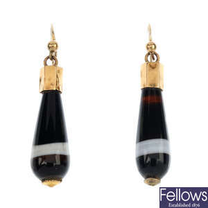 A pair of late Victorian gold agate ear pendants.