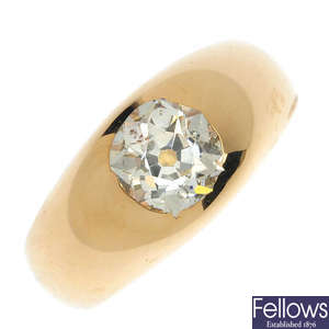A gentleman's Edwardian 18ct gold diamond single-stone ring.