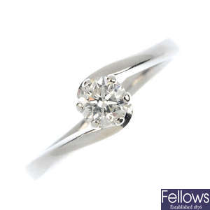 An 18ct diamond single-stone ring.