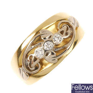 CLOGAU - an 18ct gold diamond dress ring.
