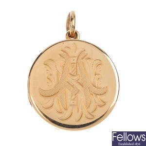 A late 19th century 15ct gold locket.