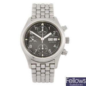 IWC - a gentleman's Fliegerchronograph bracelet watch.