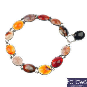 An agate necklace.