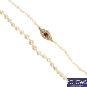 A natural saltwater pearl single-strand necklace.