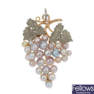 An early 20th century gold seed and cultured pearl grapevine pendant