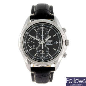 SEIKO - a gentleman's Solar chronograph wrist watch.
