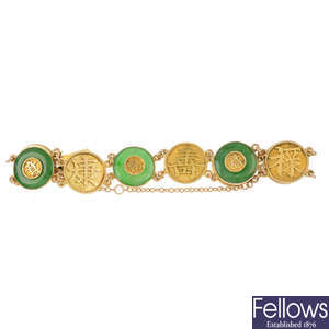A mid 20th century Chinese jade bracelet.