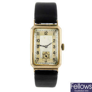 A 9ct gold gentleman's wrist watch.