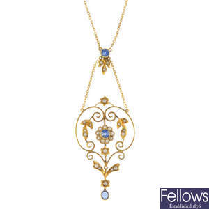 An early 20th century 9ct gold sapphire and split pearl necklace.
