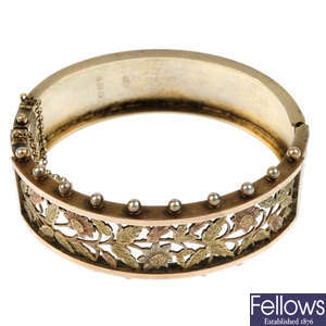 A late Victorian silver hinged bangle.