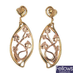 CLOGAU - a 9ct gold 'Tree of Life' necklace and ear pendants.