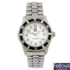 TAG HEUER - a mid-size 2000 Series bracelet watch.