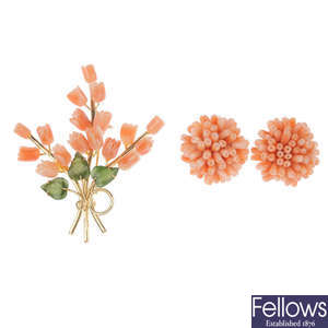 A selection of three items of coral jewellery.