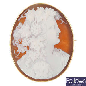 A late 19th century 9ct gold shell cameo brooch.
