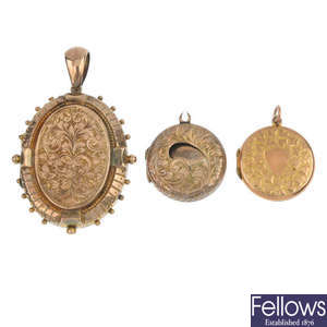 A selection of three late 19th to early 20th century gold lockets.