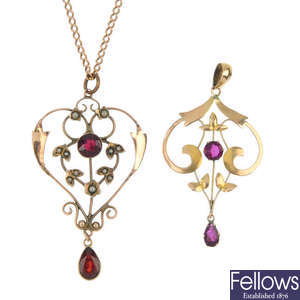 Two early 20th century 9ct gold gem-set pendants.