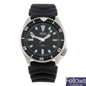 SEIKO - a gentleman's Diver wrist watch.