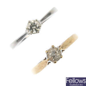 Two 9ct gold diamond single-stone rings.