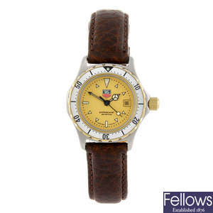 TAG HEUER - a lady's 2000 Series wrist watch.