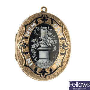A late Victorian 9ct gold enamel locket.