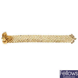 KUTCHINSKY - a 1950s 9ct gold floral bracelet.