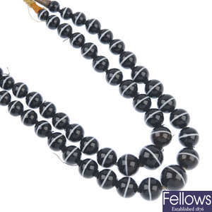 An agate bead necklace.
