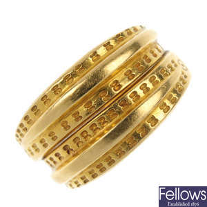 DAVID ANDERSEN - an 18ct gold 'Viking Saga' ring.