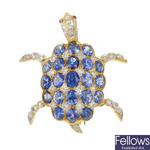 An 18ct gold sapphire and diamond turtle pendant.