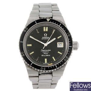 OMEGA - a gentleman's Seamaster Cosmic 2000 bracelet watch.