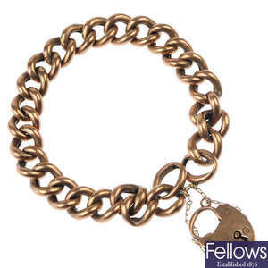 An Edwardian 9ct gold bracelet. 
