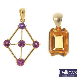 Two gem-set pendants. 