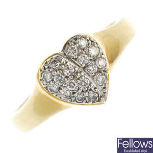 An 18ct gold diamond heart-shape ring.