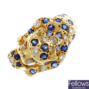 An 18ct gold, diamond and sapphire leopard ring.