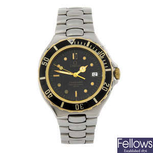 OMEGA - a gentleman's Seamaster bracelet watch.