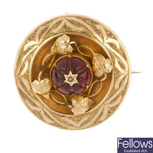 A late 19th century 9ct gold paste foliate memorial brooch.