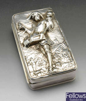 A George IV silver 'Pedlar' table snuff box by John Linnit.