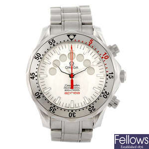 OMEGA - a gentleman's Seamaster Professional 300M Apnea Jacques Mayol chronograph bracelet watch.
