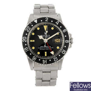 ROLEX - a gentleman's stainless steel Oyster Perpetual Date GMT-Master bracelet watch.