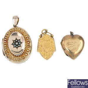 Three late 19th to early 20th century lockets.