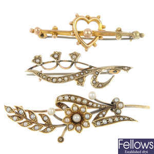 A selection of three late 19th to early 20th century gold brooches. 