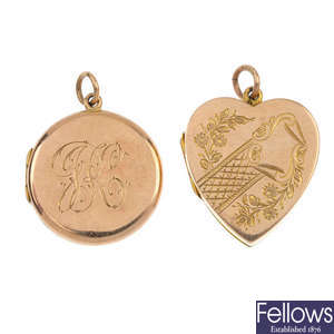 Two early 20th century gold lockets.