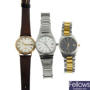 OMEGA - a small group of various wrist watches. Approximately 9.